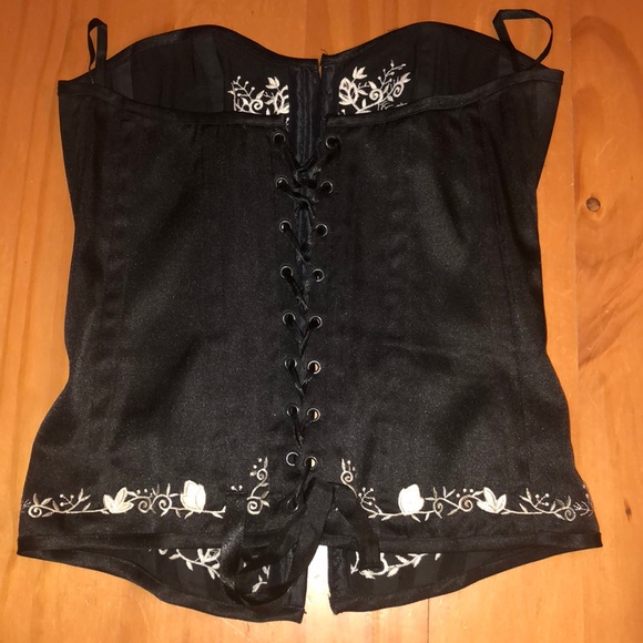 Medium floral silk corset. - Picture 2 of 3